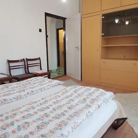 Papócsi Nr. 38 * Vonyarcvashegy